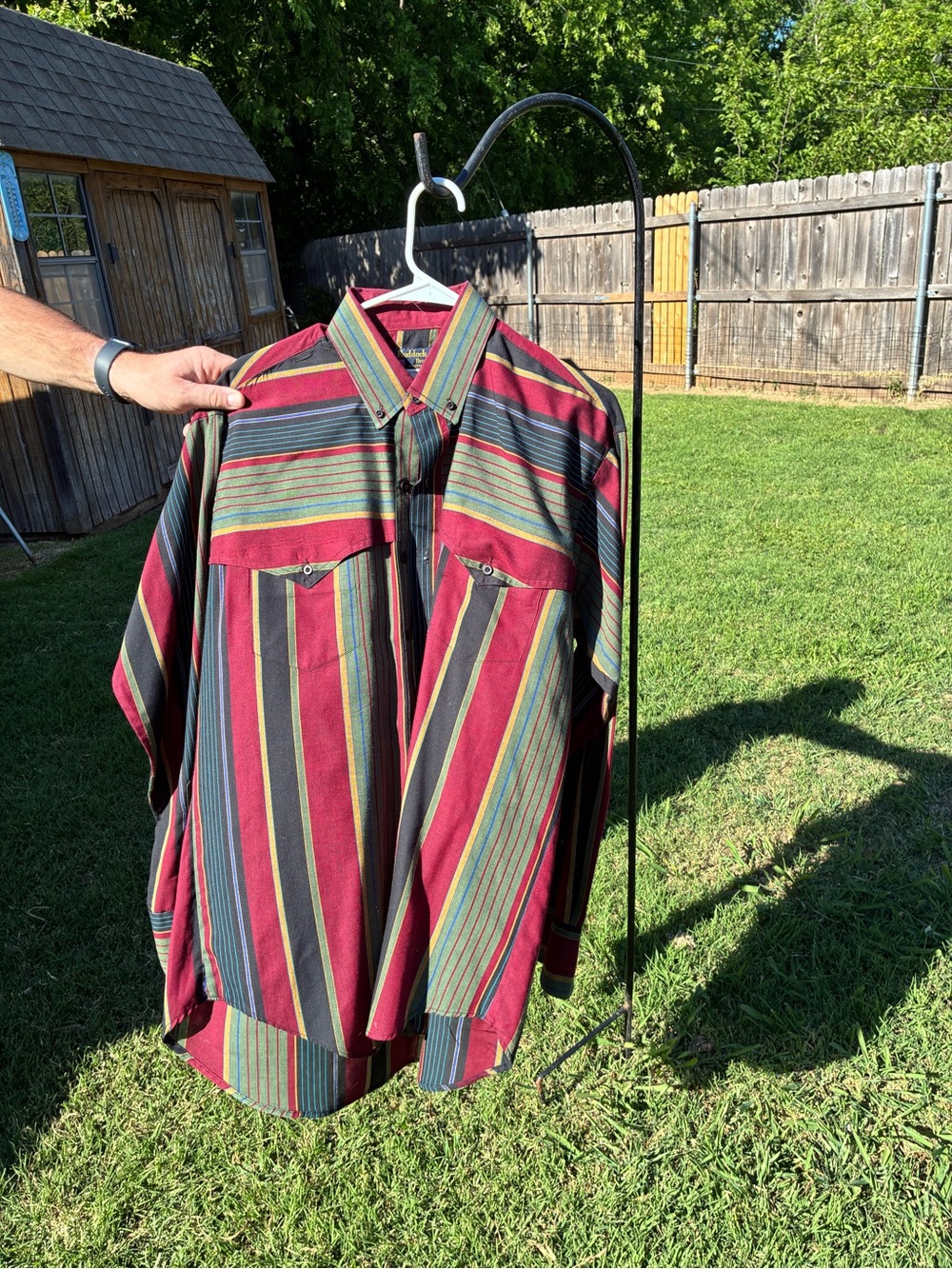 Men's Casual Long-Sleeve Striped Button-Down Shirt in Burgundy and Black